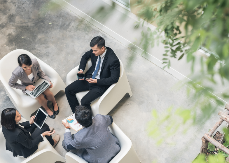 Why You Should Take Your Meetings Outdoors